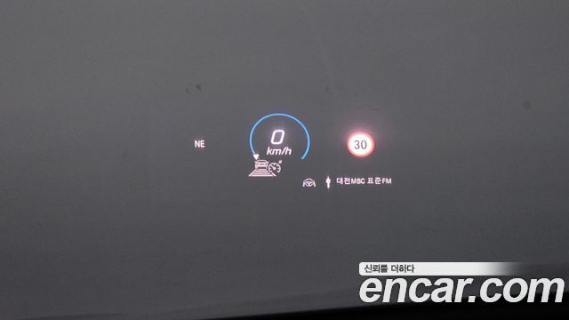 Mercedes-Benz GLE-Class 2022 — photo 12