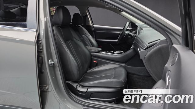 Hyundai Sonata 2020 — photo 11