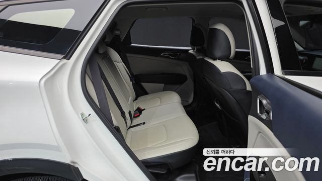 Kia Sportage 2022 — photo 12
