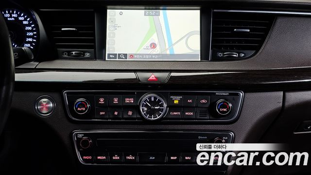 Kia K7 2017 — photo 14