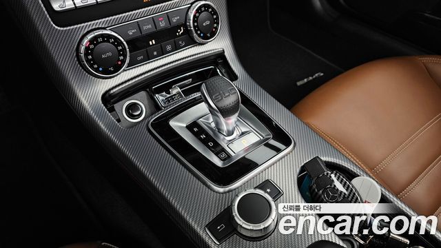 Mercedes-Benz SLC-Class 2017 — photo 9