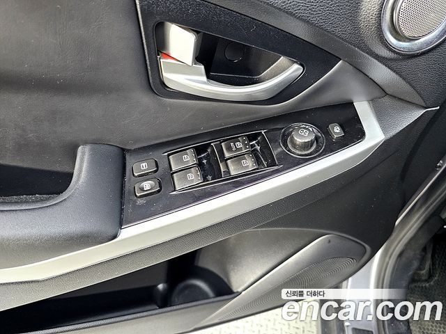 KG Mobility KORANDO 2014 — photo 13