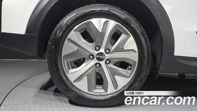 Kia Niro 2023 — photo 5