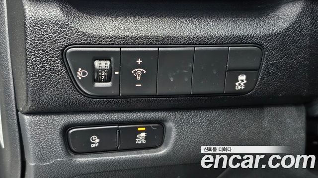 Kia Niro 2023 — photo 13