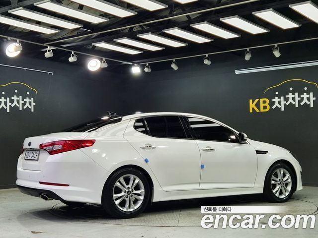 Kia K5 2011 — photo 4