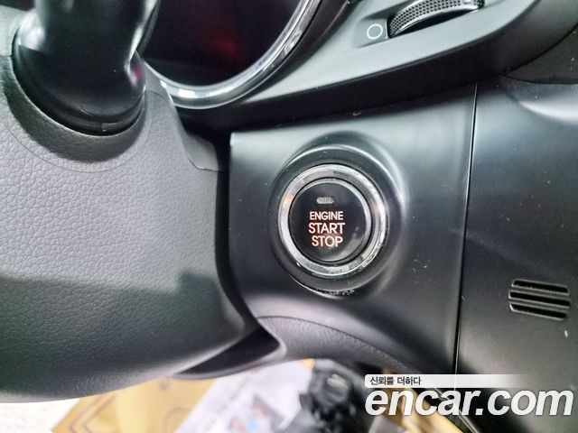 Kia K5 2011 — photo 12