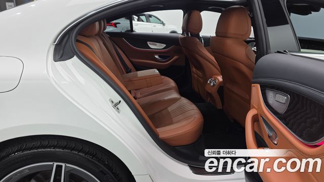 Mercedes-Benz CLS-Class 2022 — photo 17