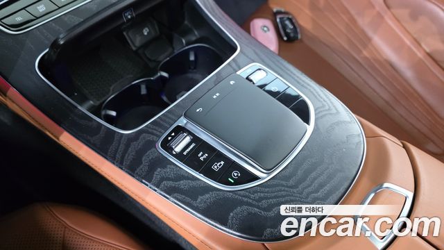 Mercedes-Benz CLS-Class 2022 — photo 32