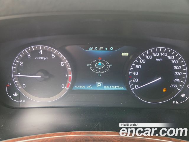 Hyundai Equus 2014 — photo 8