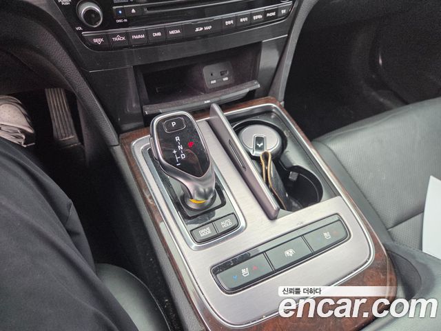 Hyundai Equus 2014 — photo 10