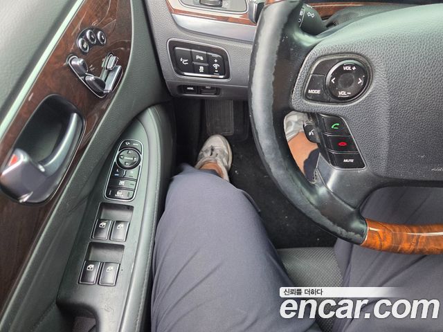 Hyundai Equus 2014 — photo 11