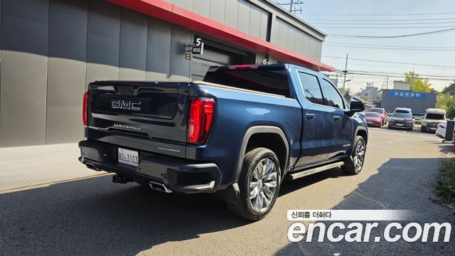 GMC Sierra 2023 — photo 2