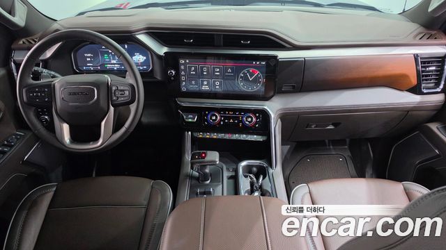 GMC Sierra 2023 — photo 10