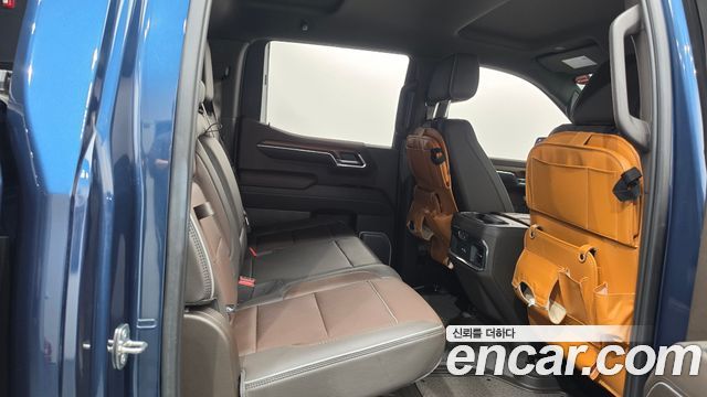 GMC Sierra 2023 — photo 17