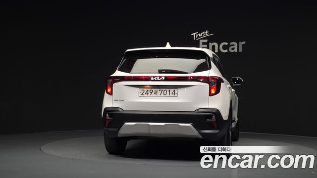 Kia Seltos 2023 — photo 4