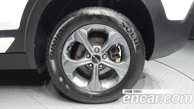 Kia Seltos 2023 — photo 7