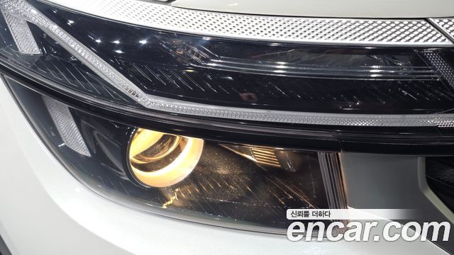 Kia Seltos 2023 — photo 8