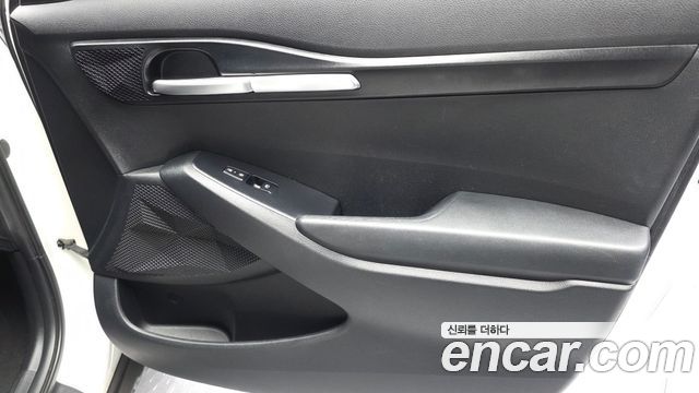 Kia Seltos 2023 — photo 14