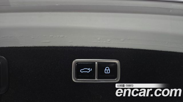 Genesis G80 2022 — photo 17