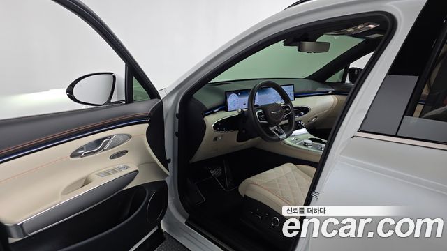 Genesis GV70 2025 — photo 13