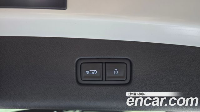 Genesis GV70 2025 — photo 24