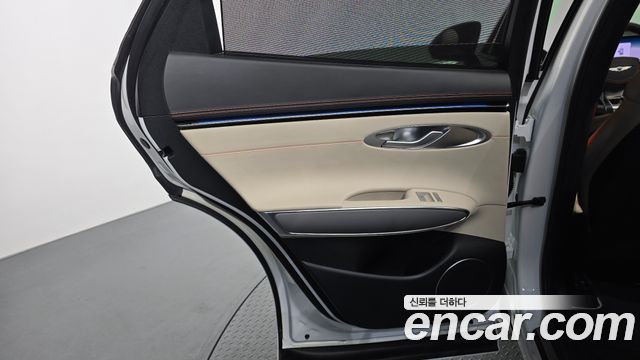 Genesis GV70 2025 — photo 15