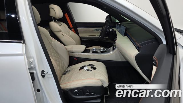 Genesis GV70 2025 — photo 16