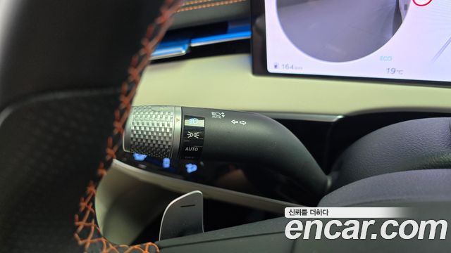 Genesis GV70 2025 — photo 28