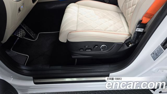Genesis GV70 2025 — photo 32
