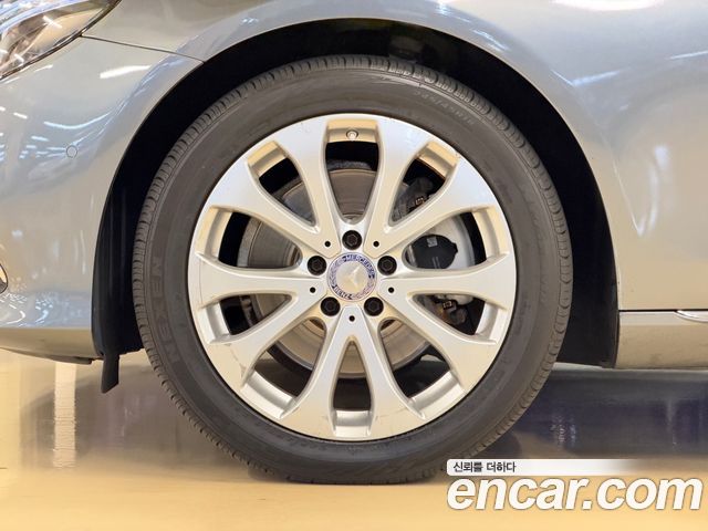 Mercedes-Benz E-Class 2017 — photo 5