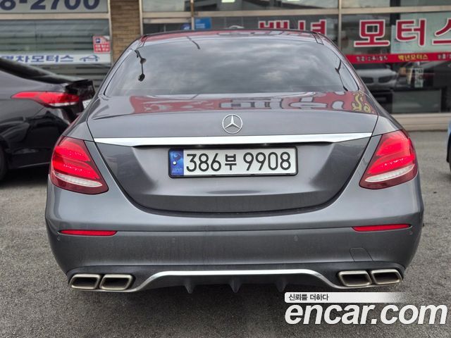 Mercedes-Benz E-Class 2019 — photo 4