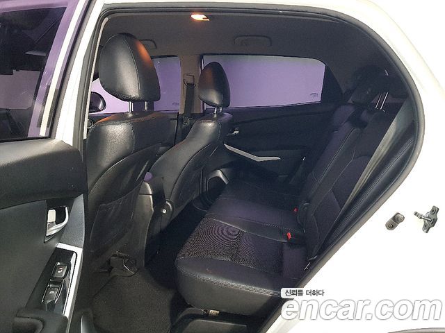 KG Mobility KORANDO 2015 — photo 8