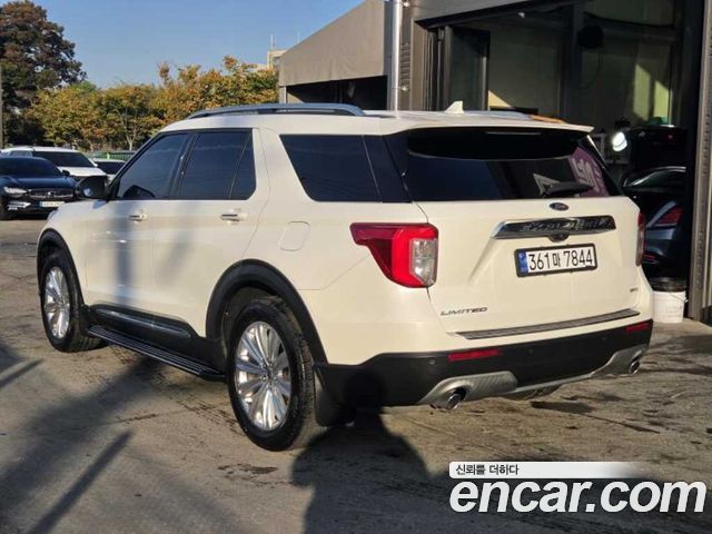 Ford Explorer 2020 — photo 3