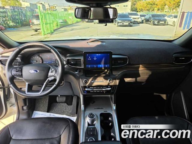 Ford Explorer 2020 — photo 7
