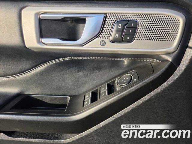 Ford Explorer 2020 — photo 14