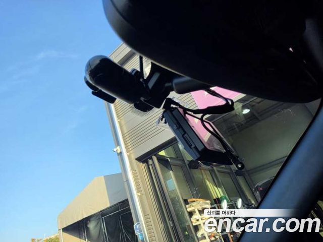 Ford Explorer 2020 — photo 16