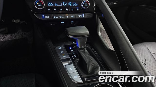 Hyundai AVANTE 2024 — photo 12