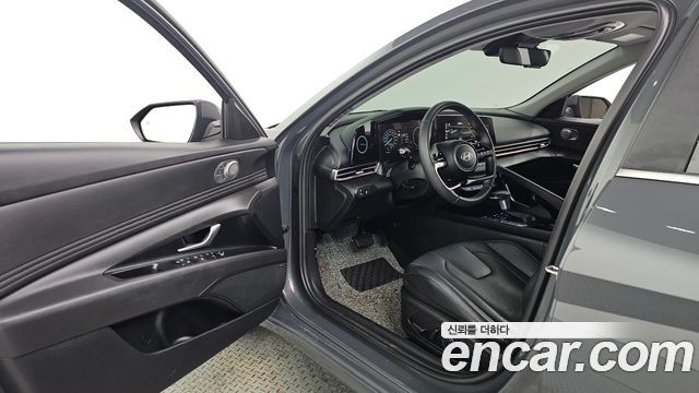 Hyundai AVANTE 2024 — photo 13