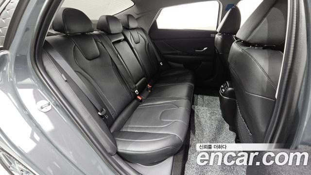 Hyundai AVANTE 2024 — photo 17