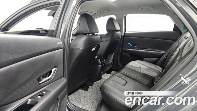 Hyundai AVANTE 2024 — photo 18