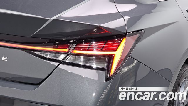 Hyundai AVANTE 2024 — photo 9