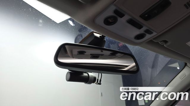 BMW 3-Series 2011 — photo 19