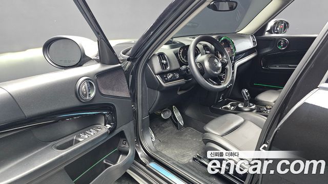 Mini Countryman 2021 — photo 13