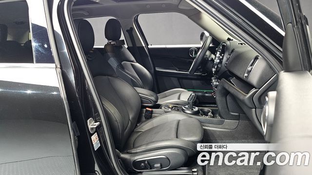 Mini Countryman 2021 — photo 18