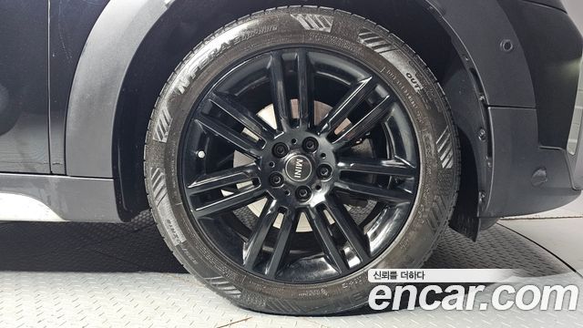 Mini Countryman 2021 — photo 7