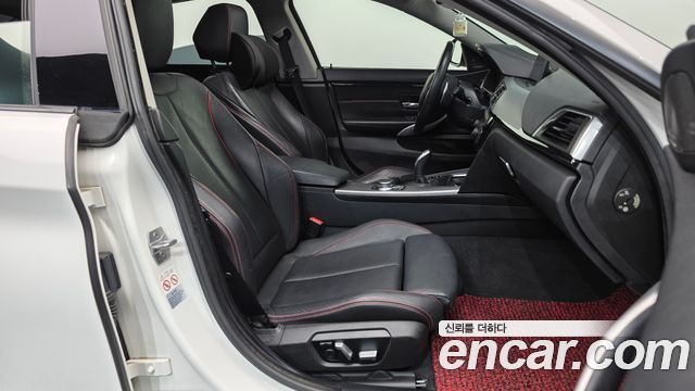 BMW 4-Series 2018 — photo 11