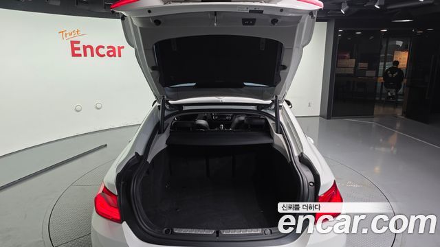 BMW 4-Series 2018 — photo 20