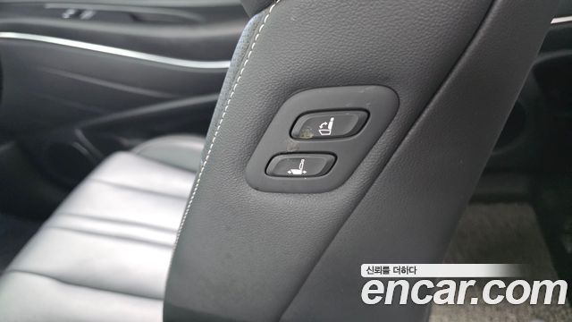 Genesis GV80 2021 — photo 28
