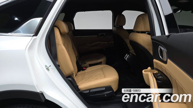 Kia Sorento 2023 — photo 17