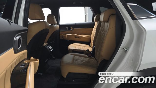 Kia Sorento 2023 — photo 18